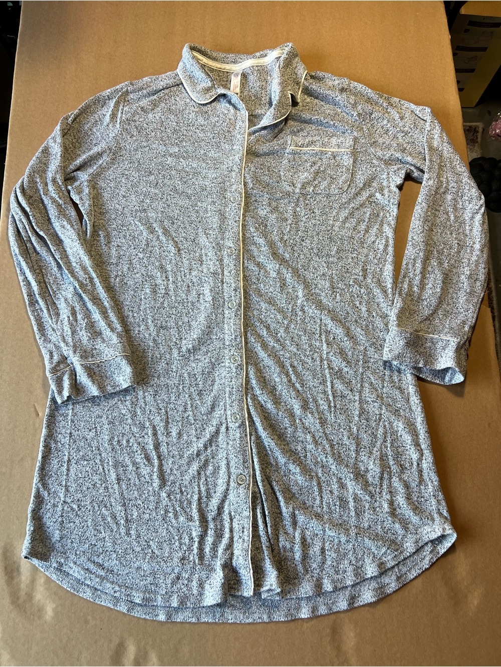 Women's Heather Gray Long-Sleeve Button pijama